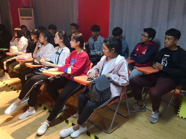 怎樣才能提高自己的表演技巧？
